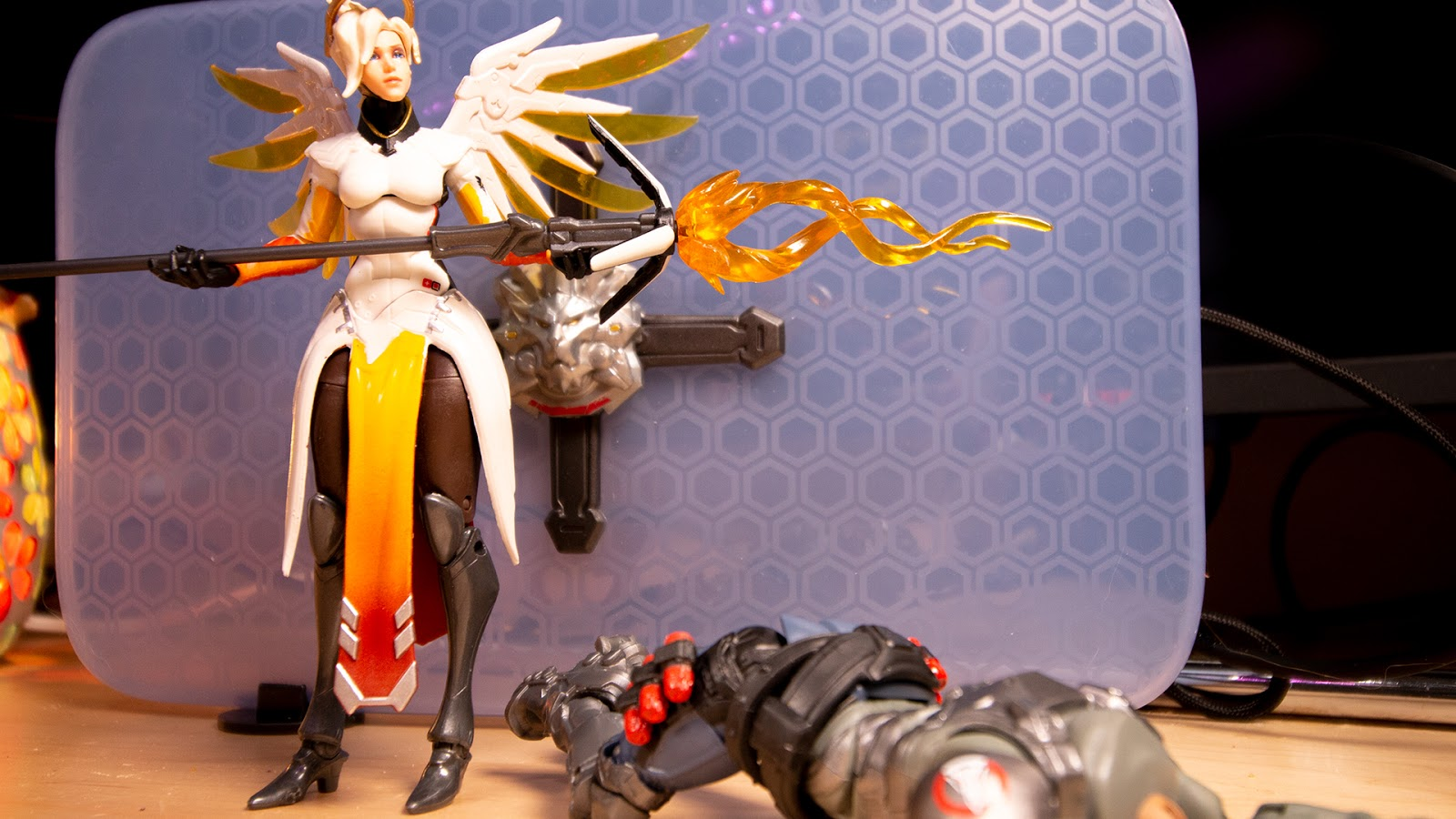 Illustration for article titled Hasbro's Made Some Fine Overwatch Action Figures, Except For Reaper